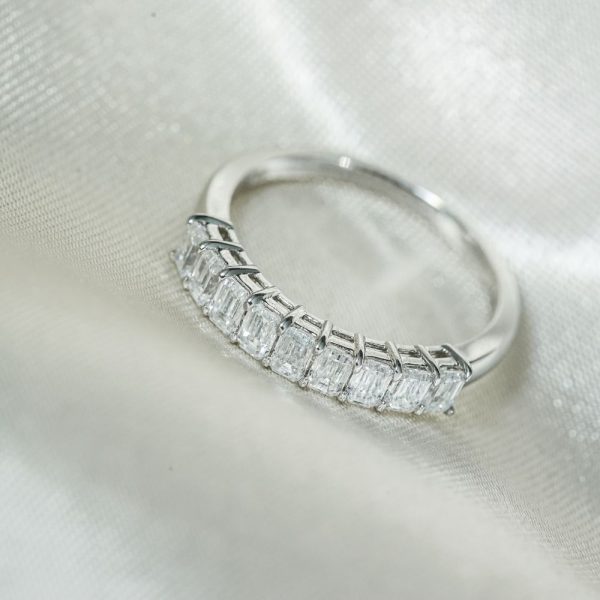 Emerald - Cut Bar - Set Diamond Band (2)