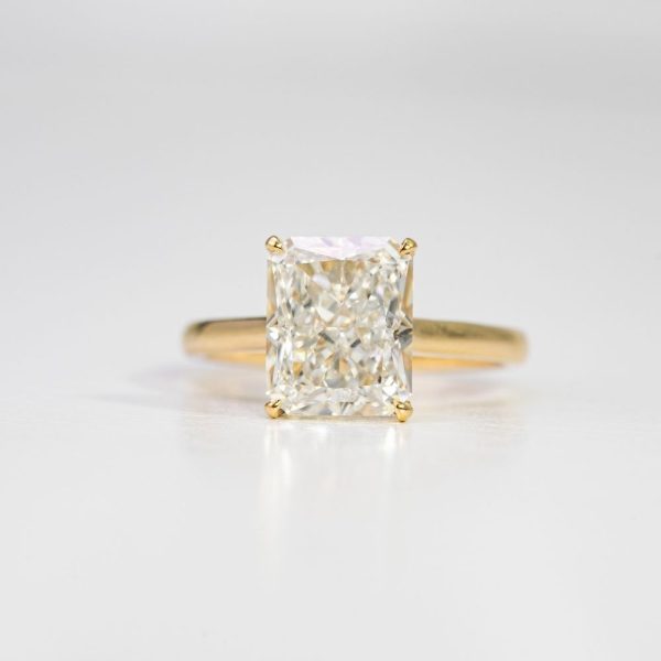 Radient Cut Diamond Solitaire Ring (3)