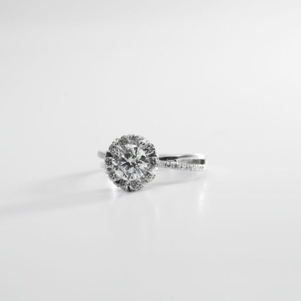 Round Brilliant Floral-Halo Diamond Ring (4) Round Brilliant Floral-Halo Diamond Ring (4)