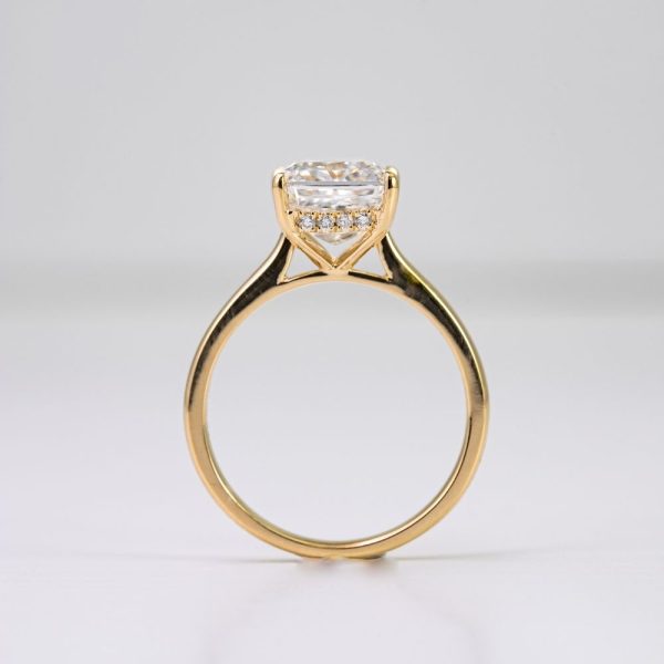 Round Brilliant Hidden-Halo Diamond Solitaire Ring (2)