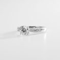 Round Brilliant Pinched Pavé-Shoulder Diamond Solitaire Ring (4)
