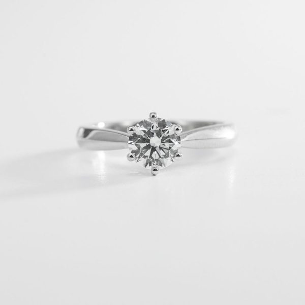 Round Brilliant Tapered-Cathedral Diamond Solitaire Ring (3)